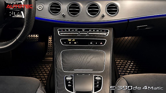 Mercedes-Benz E300 23 of 26