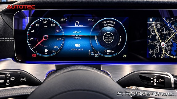 Mercedes-Benz E300 15 of 26
