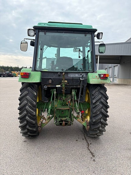 John Deere 2250 7 of 9