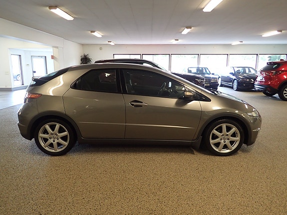 Honda Civic 9 of 17