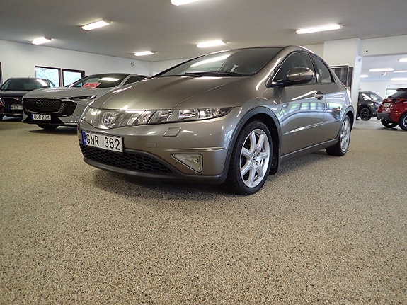 Honda Civic 2 of 17