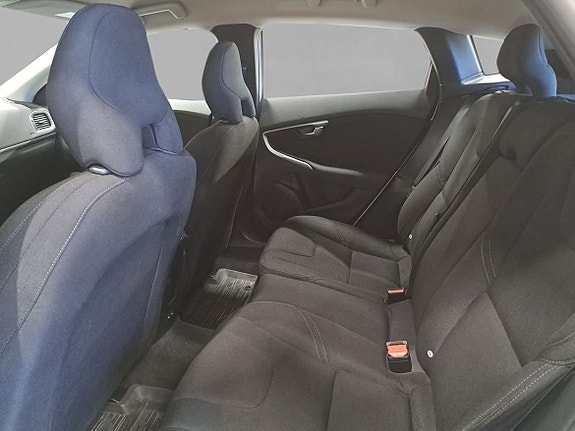 Volvo V40 6 of 8