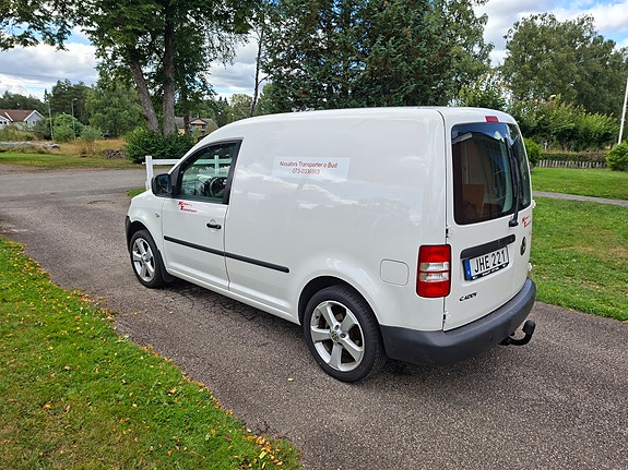 Volkswagen Caddy 2 of 2