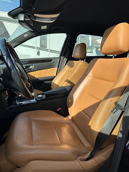 Mercedes-Benz E250 8 of 8