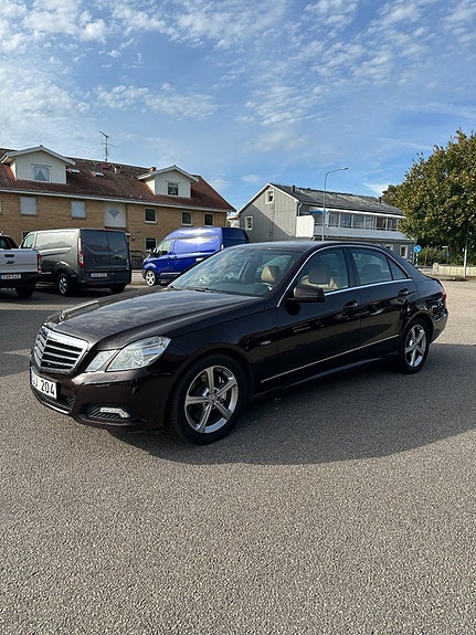 Mercedes-Benz E250