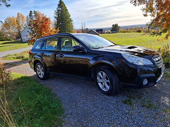 Subaru Outback 5 of 13