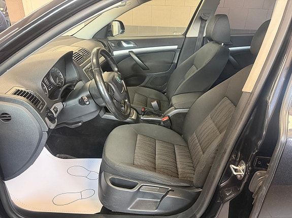 Skoda Octavia 7 of 13