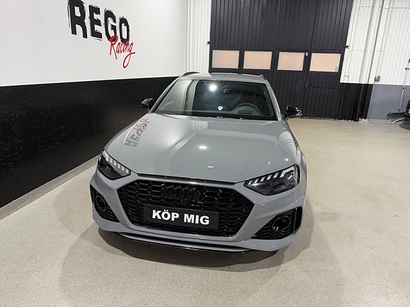 Audi RS4 3 of 20