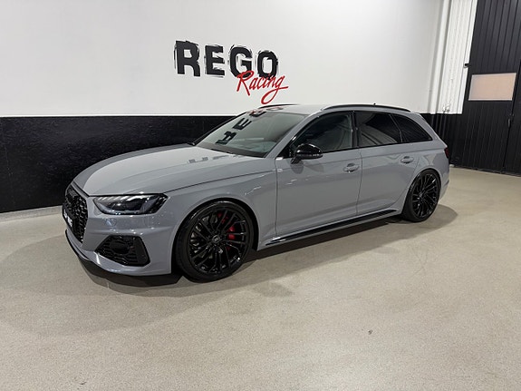 Audi RS4 2 of 20