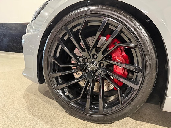 Audi RS4 10 of 20