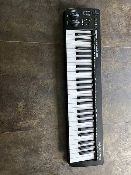 Product image 1 of 3