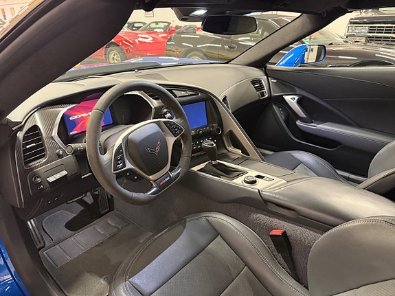 Chevrolet Corvette 23 of 30