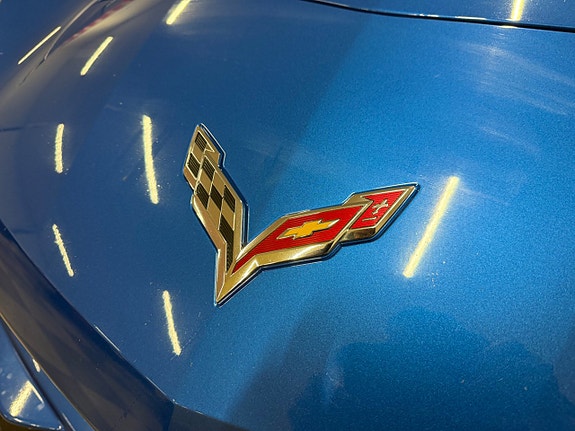Chevrolet Corvette 17 of 30