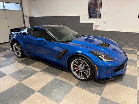 Chevrolet Corvette 3 of 30