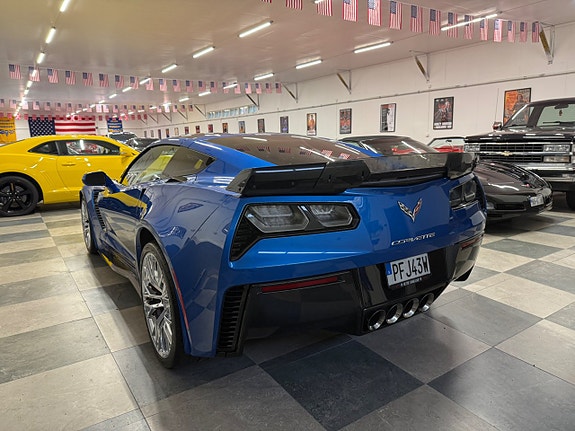 Chevrolet Corvette 8 of 30