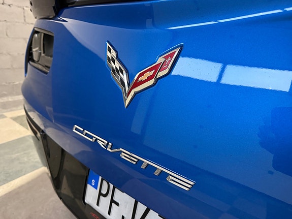 Chevrolet Corvette 21 of 30