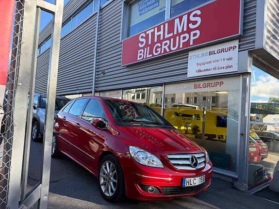 Mercedes-Benz B 180 20 of 20