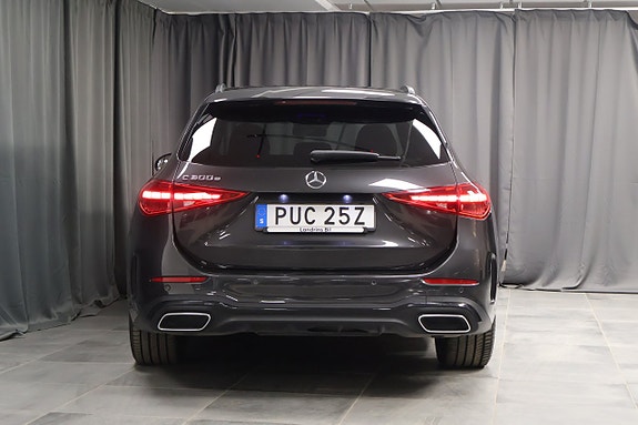 Mercedes-Benz C300 e 13 of 27