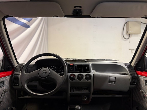 Opel Corsa 9 of 10