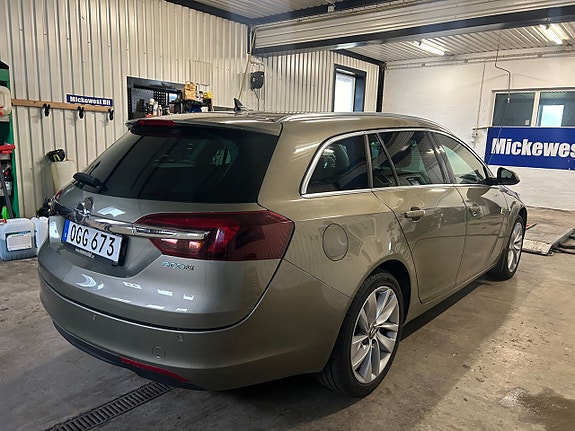 Opel Insignia 4 of 7