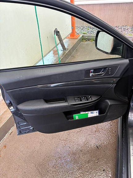 Subaru Legacy 14 of 16
