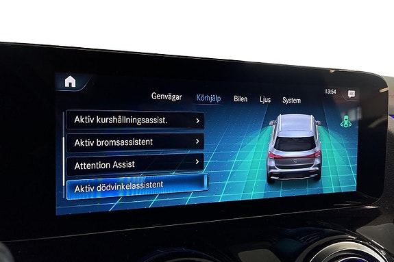 Mercedes-Benz EQA250 22 of 25