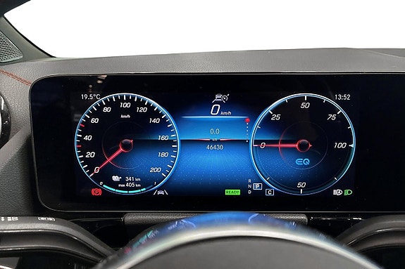 Mercedes-Benz EQA250 5 of 25