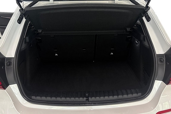 BMW 120i 10 of 17