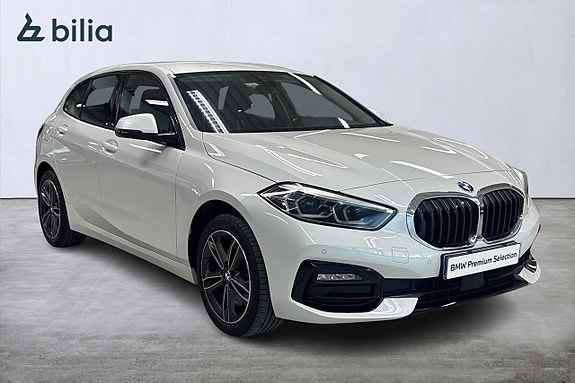 BMW 120i 17 of 17