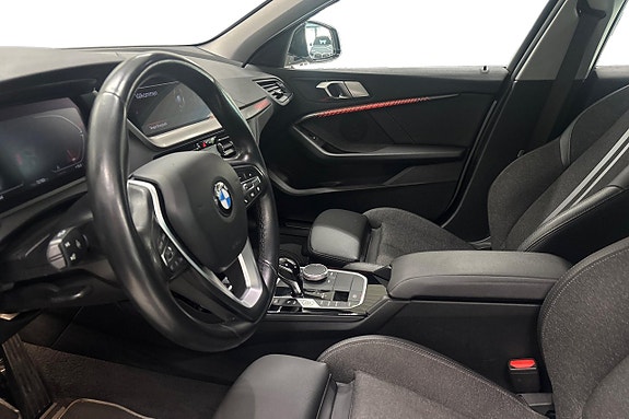 BMW 120i 12 of 17