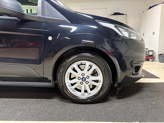 Ford Transit Connect 7 of 13