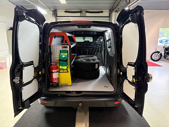 Ford Transit Connect 13 of 13