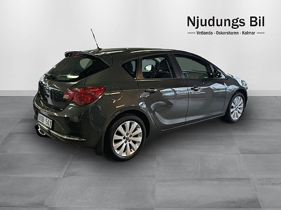 Opel Astra 3 of 9