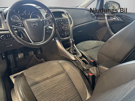 Opel Astra 8 of 9