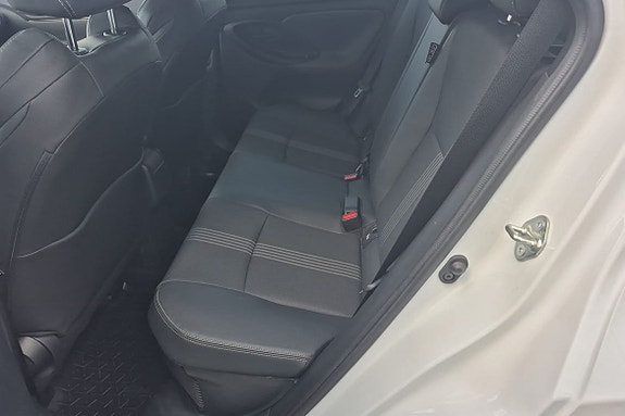 Toyota Yaris Cross 8 of 11