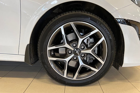 Kia Ceed 9 of 14