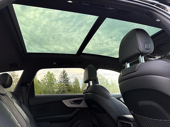Audi SQ7 10 of 29