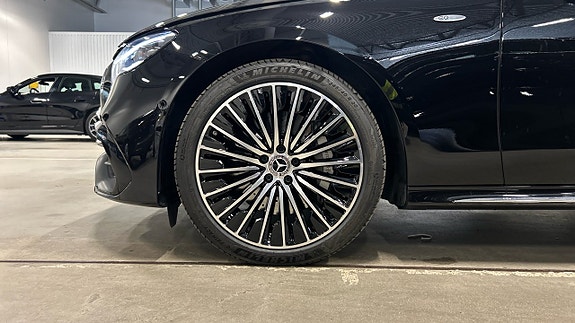 Mercedes-Benz E400 e 9 of 9