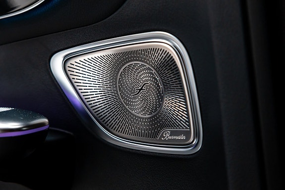 Mercedes-Benz GLC300 de 24 of 28
