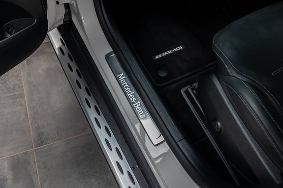 Mercedes-Benz GLC300 de 11 of 28