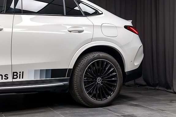 Mercedes-Benz GLC300 de 13 of 28