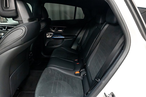 Mercedes-Benz GLC300 de 9 of 28