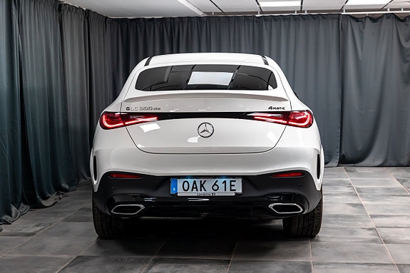 Mercedes-Benz GLC300 de 25 of 28