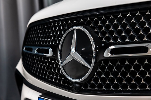 Mercedes-Benz GLC300 de 7 of 28