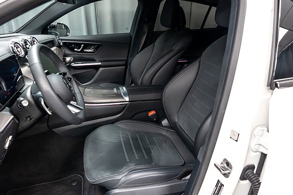 Mercedes-Benz GLC300 de 10 of 28