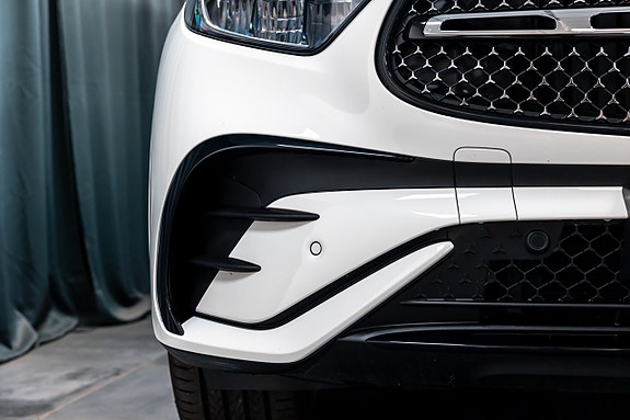 Mercedes-Benz GLC300 de 14 of 28