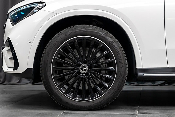 Mercedes-Benz GLC300 de 12 of 28