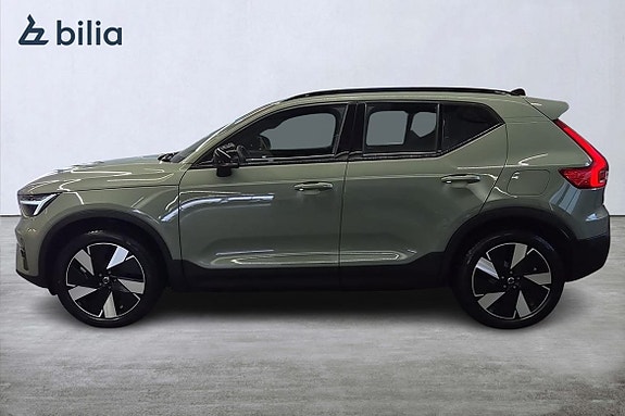 Volvo EX40 3 of 22