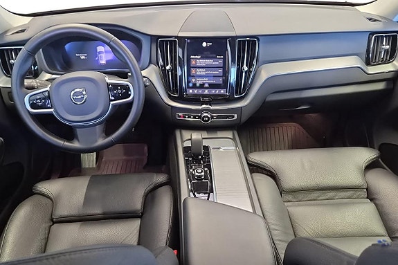 Volvo XC60 14 of 23