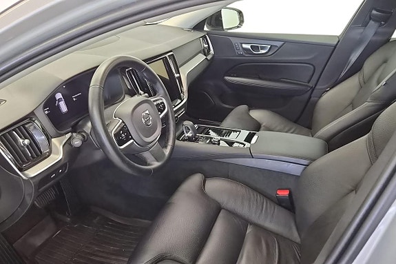 Volvo V60 13 of 23